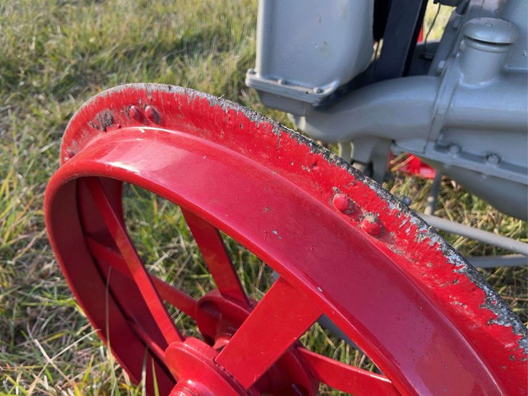 1923-fordson-tractor-image-15