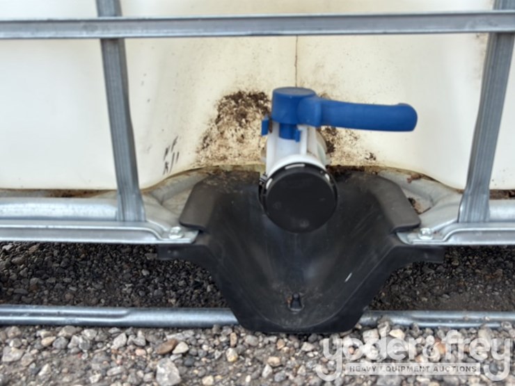 1650-kg-chemical-tank-image-9