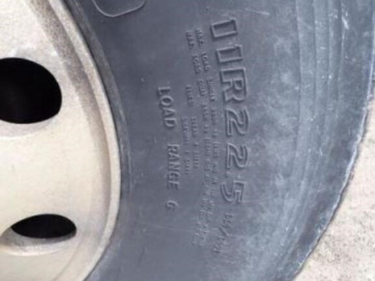 2017-ford-f750-image-32