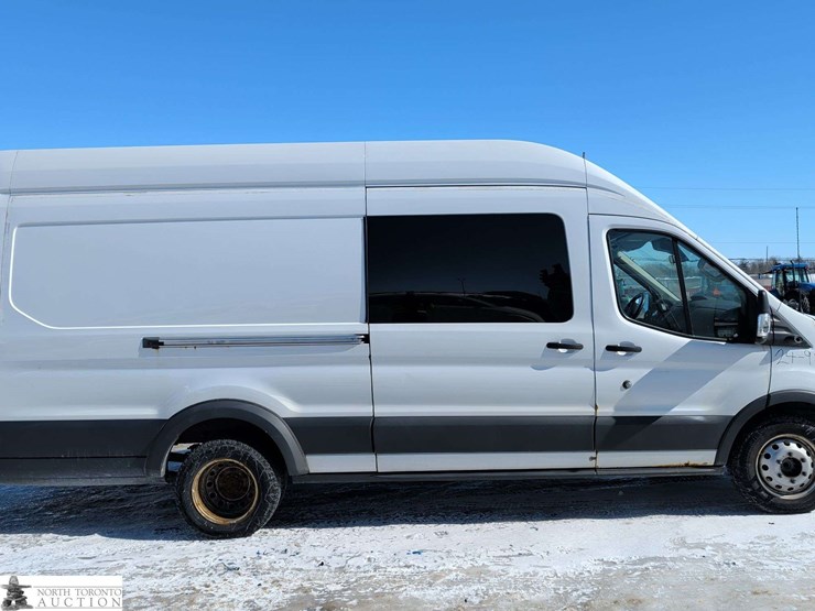 2016-ford-transit-image-4