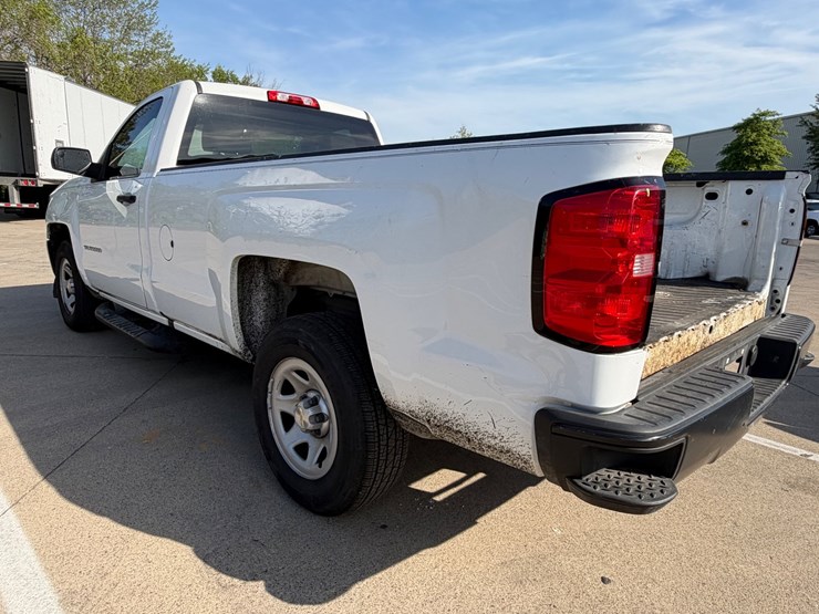 2017-chevrolet-silverado-1500-image-4