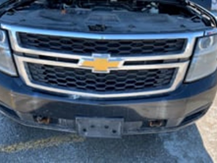 2017-chevrolet-tahoe-image-9