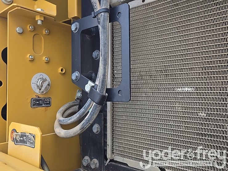 2019-caterpillar-336-image-64