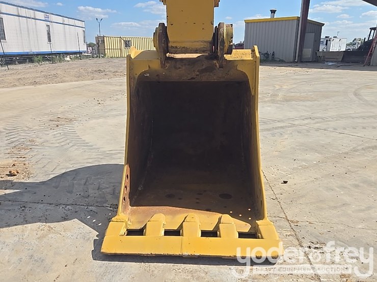 2019-caterpillar-336-image-28