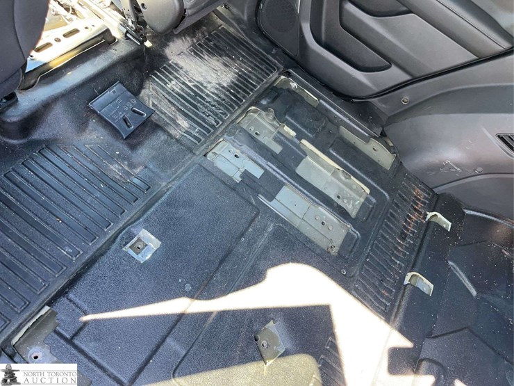 2021-chevrolet-tahoe-image-33