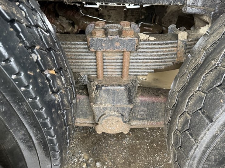 2011-freightliner-vac-con-t/a-vacuum-truck-image-21