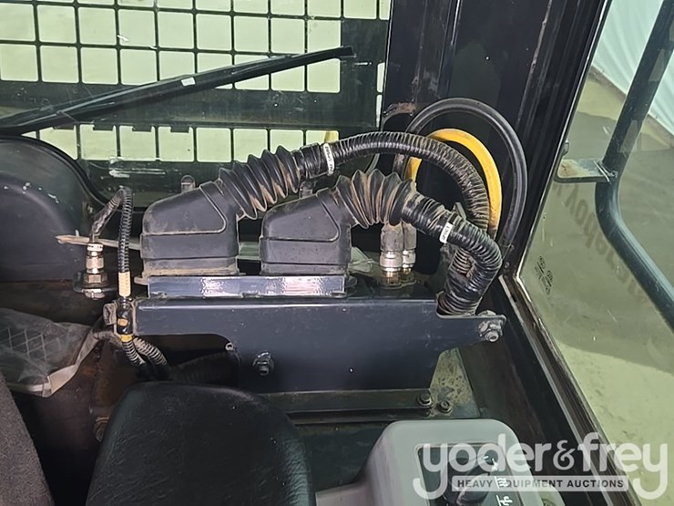 2014-komatsu-d61px-23-image-95