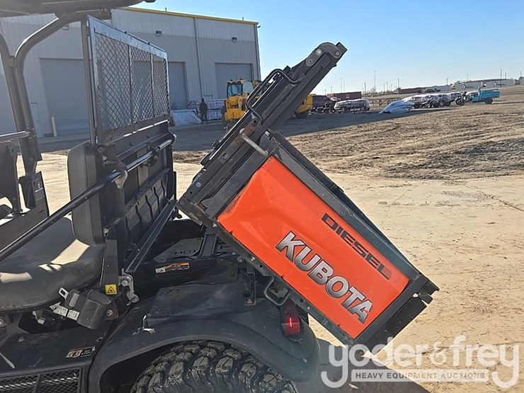 2018-kubota-rtvx1140-image-28