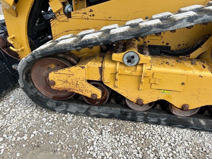 2022-caterpillar-259d3-image-20