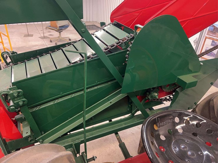 1927-fordson-with-continental-corn-picker-image-44