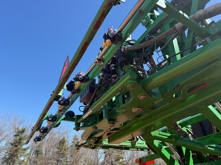 2015-john-deere-r4038-image-20