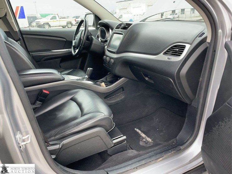 2017-dodge-journey-image-23