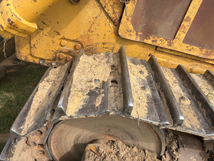 caterpillar-d7g-image-4