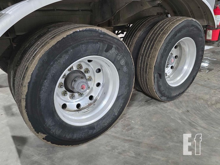 1994-polar-tank-image-21