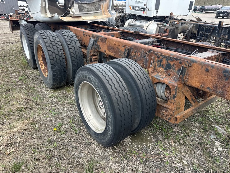 2007-peterbilt-357-image-6