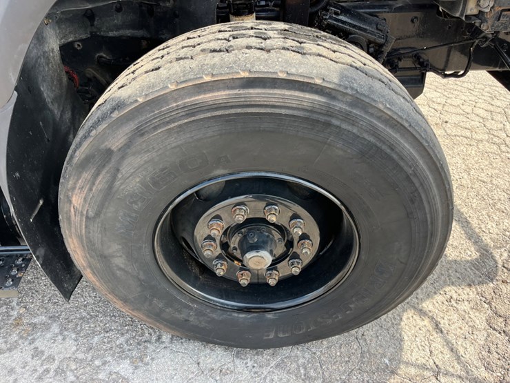 2012-international-workstar-7600-image-16