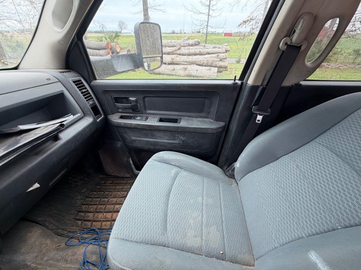 2014-dodge-ram-5500-image-16