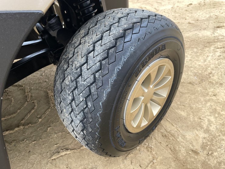 #605-•-ez-go-rxv-electric-golf-cart-image-46