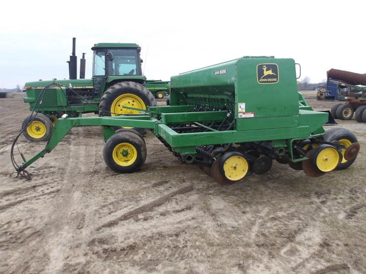 john-deere-750-image-2
