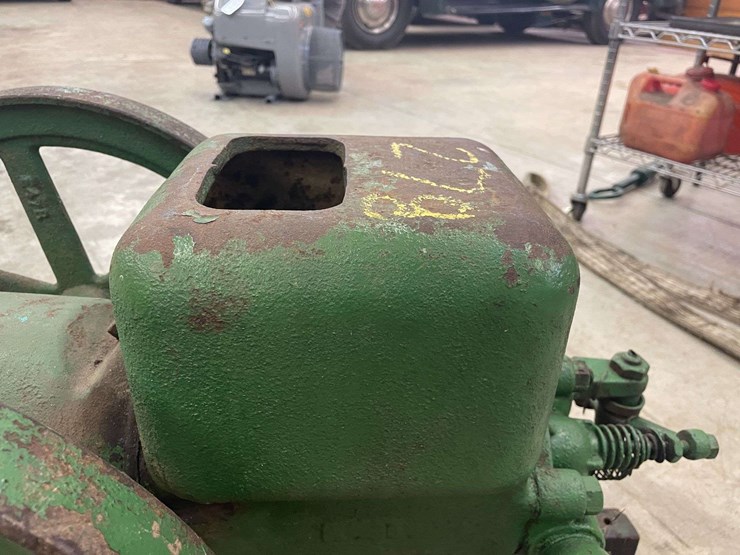 john-deere-11-image-13