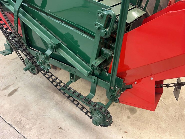 1927-fordson-with-continental-corn-picker-image-60