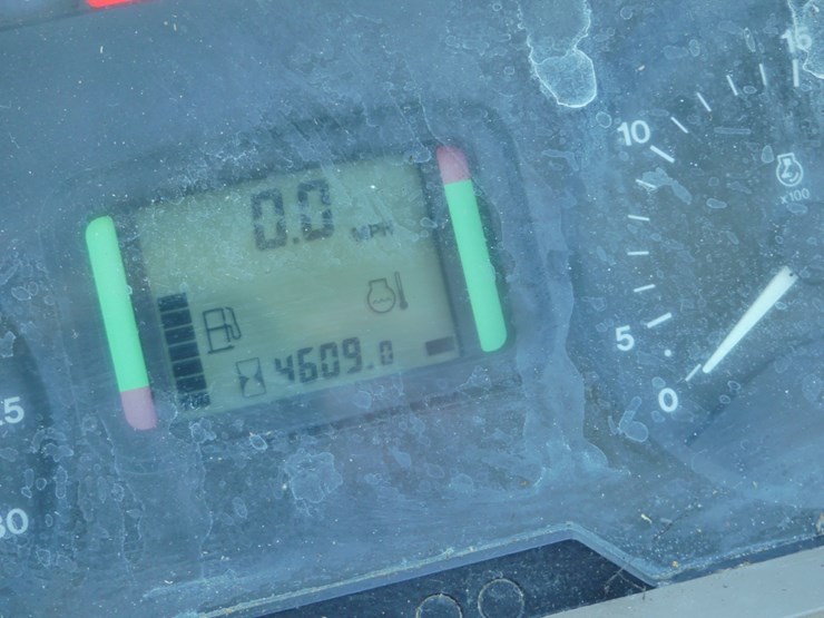 2011-john-deere-6430-image-13