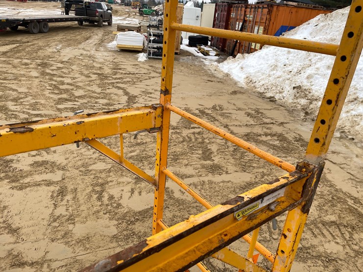 #3948-•-(2)-rolling-bil-jax-scaffolding-image-7