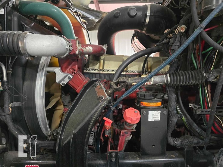 2017-mack-pinnacle-chu613-image-22