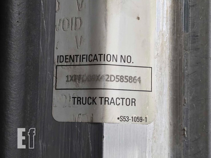 2002-peterbilt-378-image-35