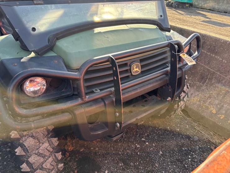 john-deere-825-image-3