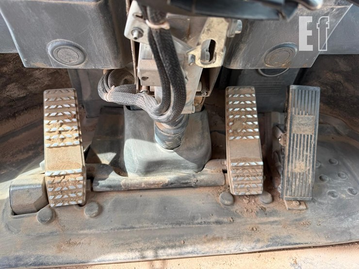 2014-hyundai-hl757tm-9a-image-23