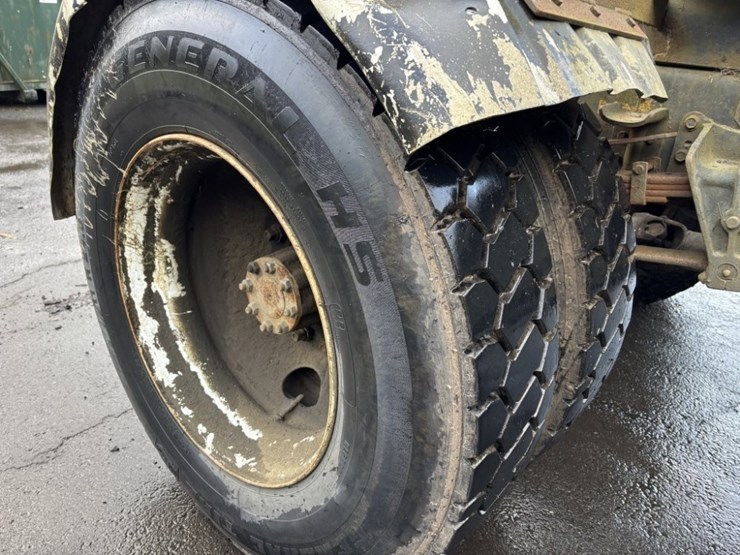 1991-international-4700-image-11