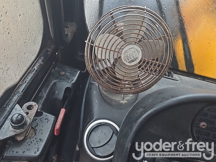 2018-jcb-512-56-image-114