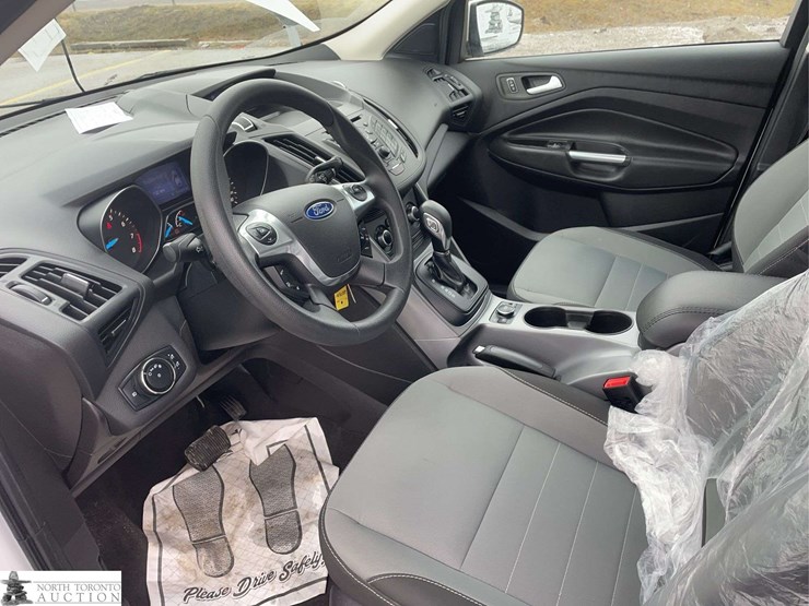 2014-ford-escape-image-11