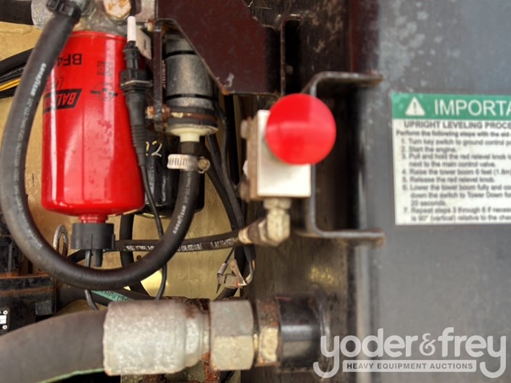 2014-jlg-800aj-image-28