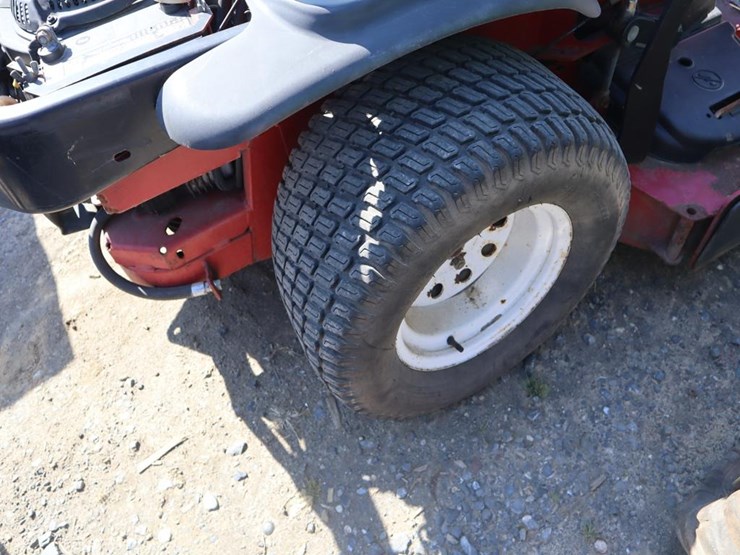 exmark-lazer-z-zero-turn-mower-image-8