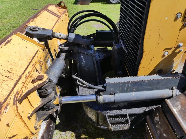 deere-700k-lgp-image-8