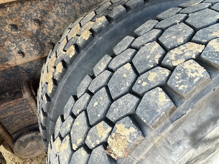 #401-•-1991-mack-rb688s-dump-truck-(has-mn-title)-image-129