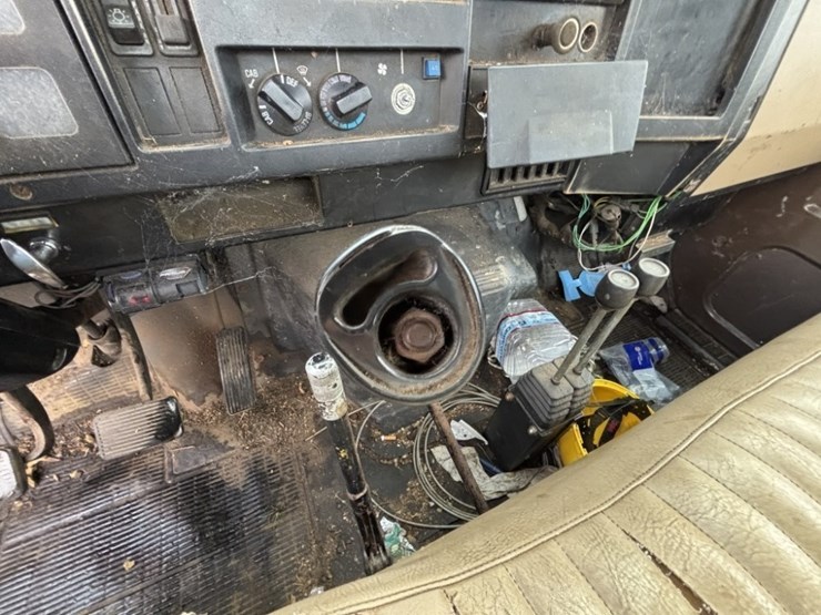 1991-international-4700-image-27