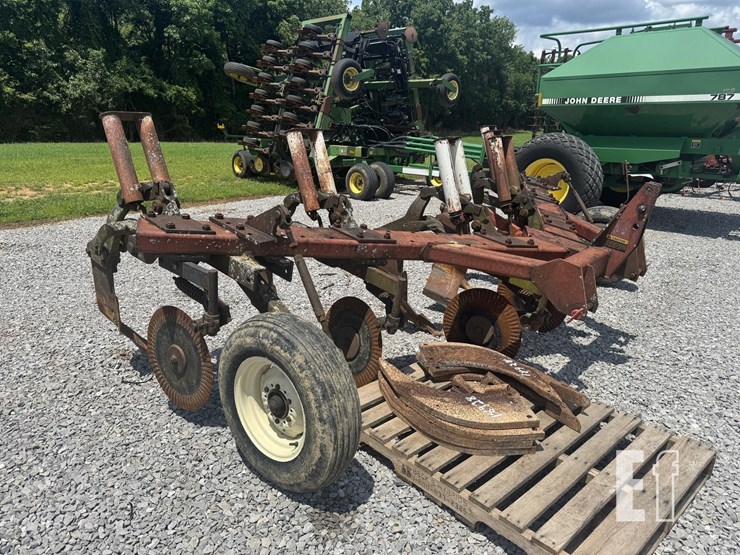 international-14-image-4