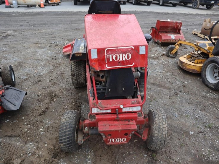 toro-322d-groundmaster-image-8