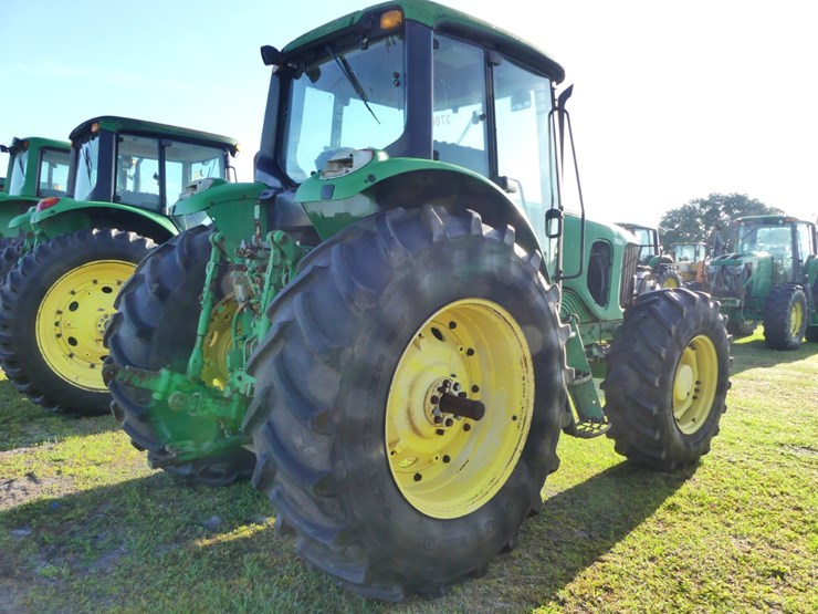 2011-john-deere-7330-image-3