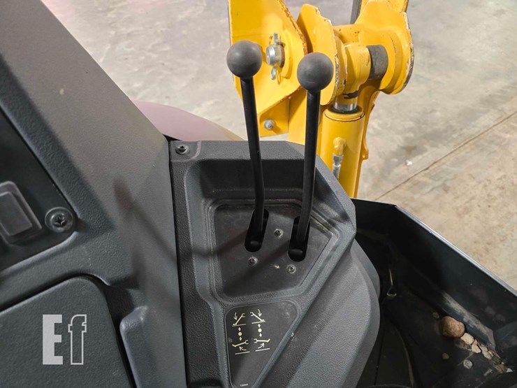 2023-deere-310-g-tier-image-26