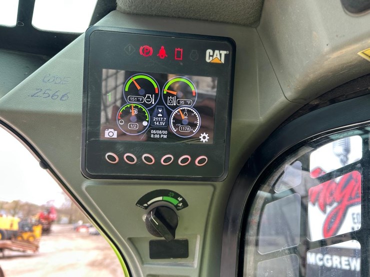 2022-caterpillar-259d3-image-23