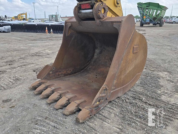 2020-caterpillar-336gc-image-9