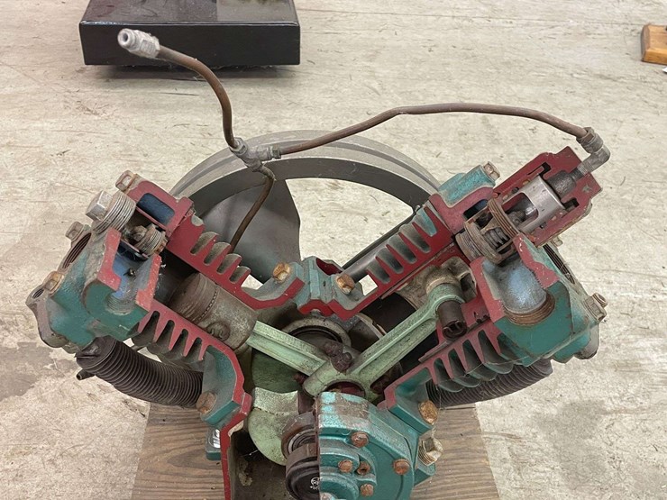 cut-away-engine-image-15