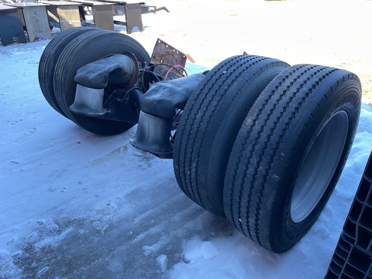 #3944-•-dual-wheel-tag-axle-image-4