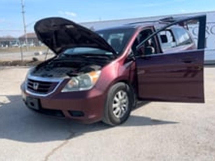 2010-honda-odyssey-image-9