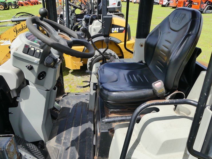 2015-caterpillar-903c-image-10