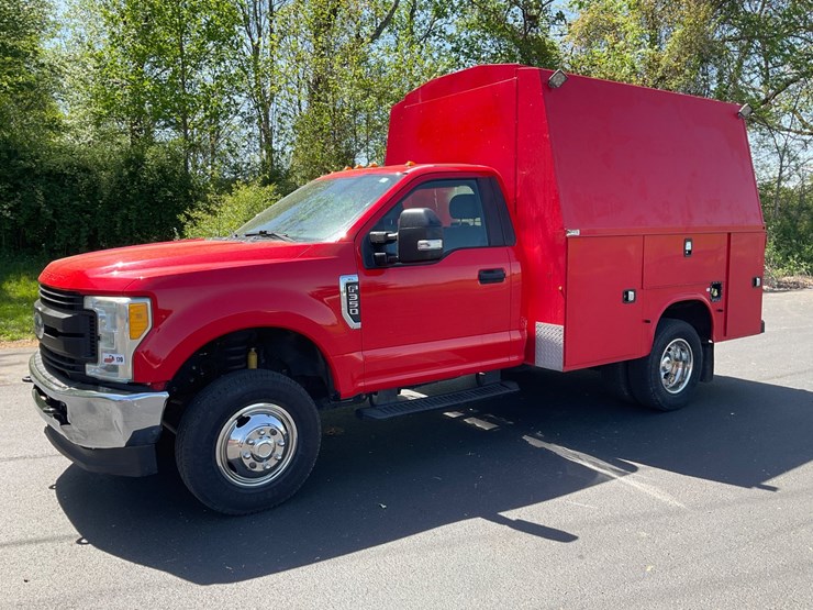 2017-ford-f350-image-1